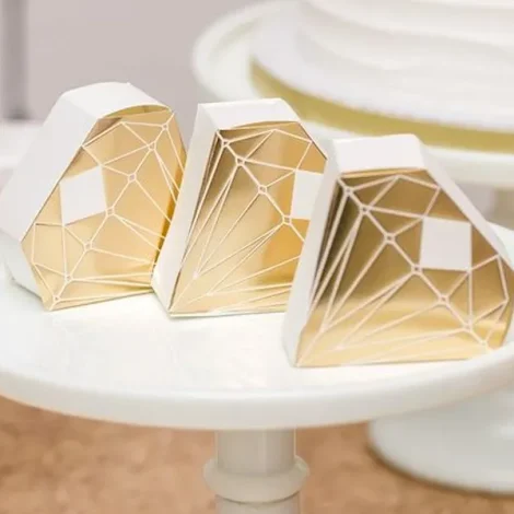 Diamond-Pendagon-Shape-Flower-Gift-Box Diamond-Pendagon-Shape-Flower-Gift-Box