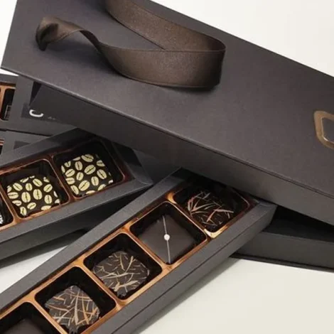 Luxury-Book-Shaped-Rigid-Chocolate-Box