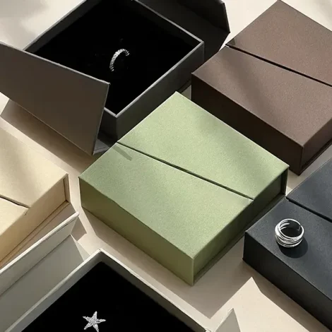 Small-Foldable-Jewelry-Gift-Box Small-Foldable-Jewelry-Gift-Box